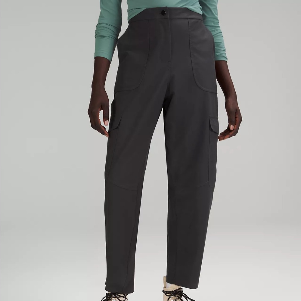 Lululemon Light Utilitech Cargo Pocket High-Rise Pant in graphite grey